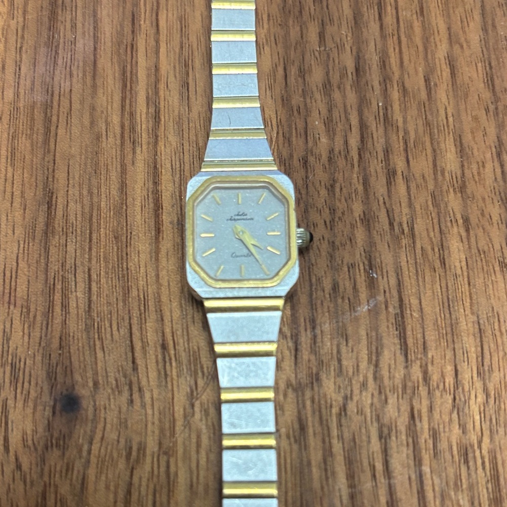 Silver and Gold Tone Watch bundle - Picture 2 of 12